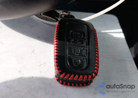 2021 Toyota Prius Prime Limited from USA, damaged, VIN JTDKAMFP1M3183513